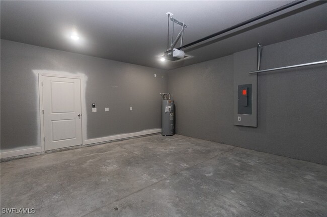 Building Photo - 3105 Myra Ln