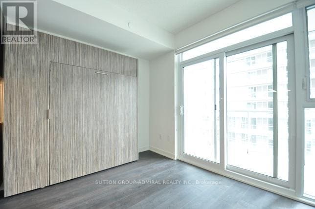 Building Photo - 20 Richardson St