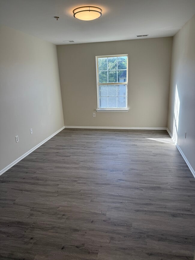 Bedroom - Woods at King George Apartments
