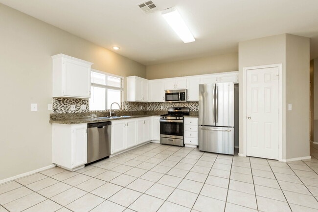 Building Photo - 6813 Tartarus St