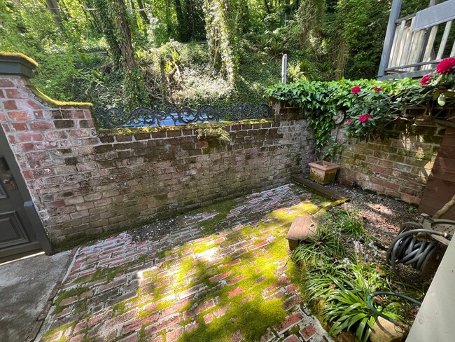 Foto del edificio - Charming 3 Bed 3.5 Bath home in Southwest ...