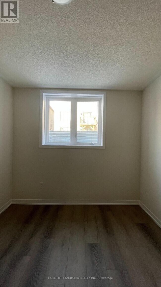 Photo du bâtiment - 18 Ziibi Wy