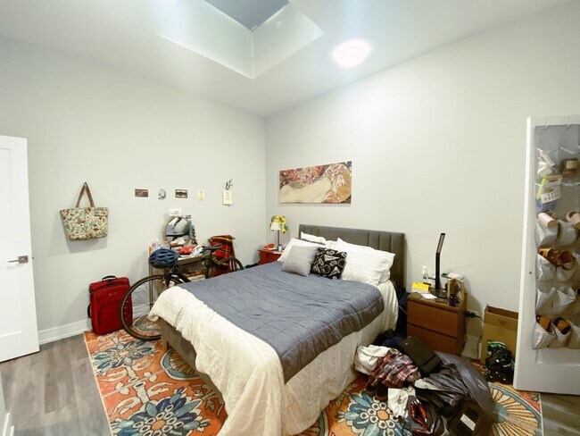 Foto del edificio - 3220 N Lincoln Ave