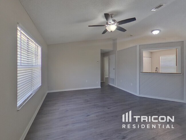 Building Photo - 907 Anderson Drive Deltona FL