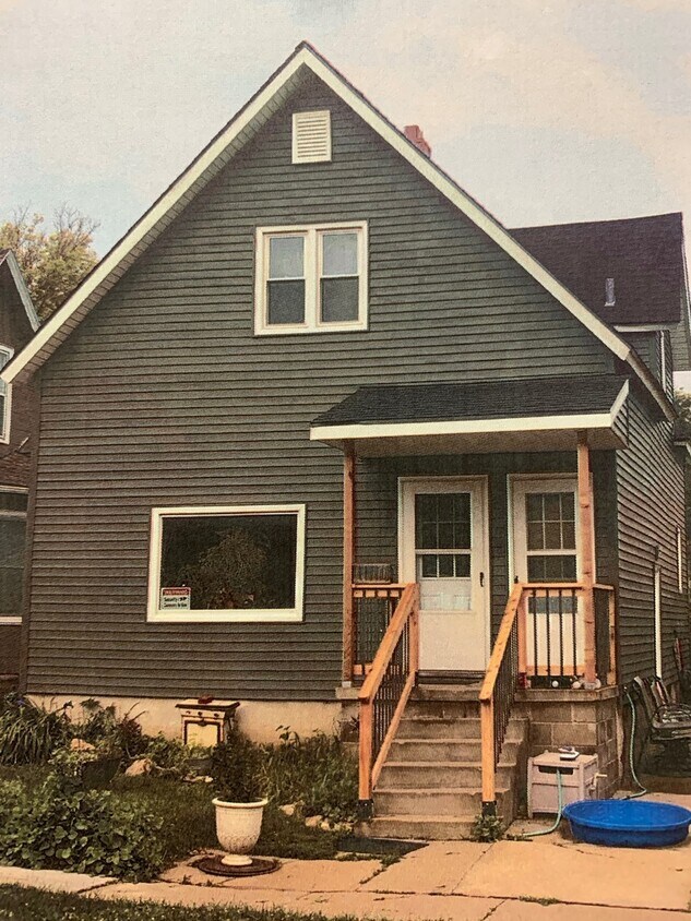 Primary Photo - 804 S 35th St