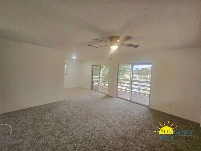 Building Photo - Three bedroom in the heart of Destin!