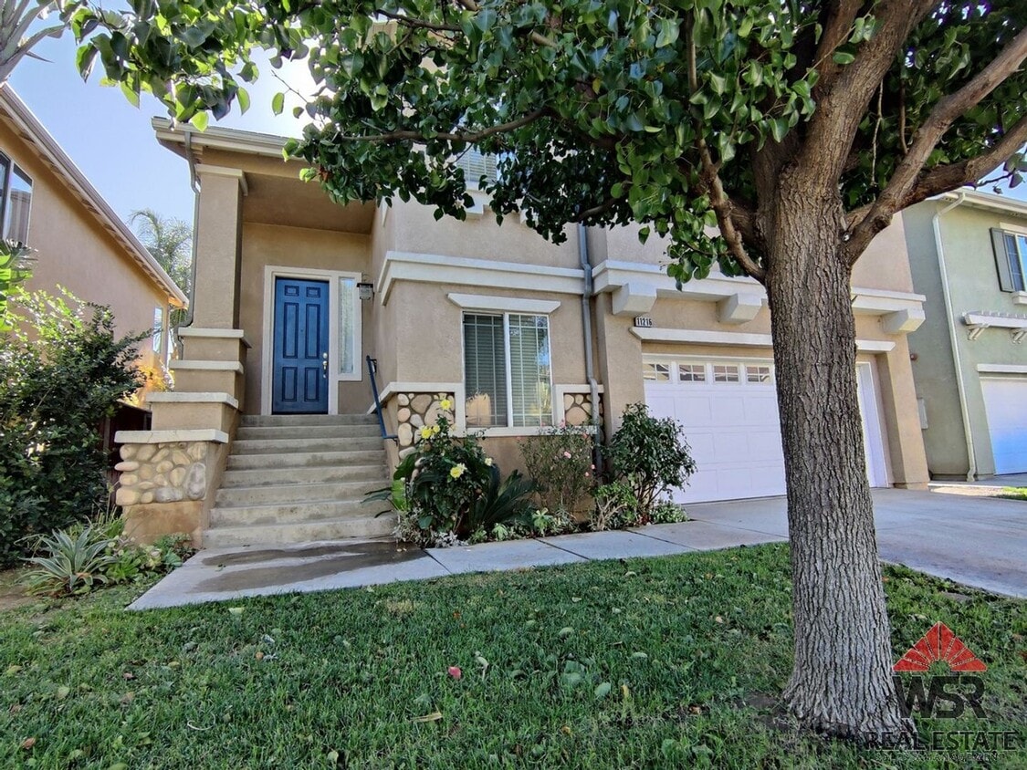 Large 4 Bedroom Home in Gated Community. House Rental in Riverside