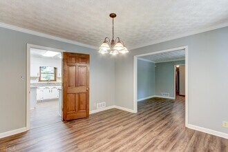 Building Photo - 130 Aspen Way