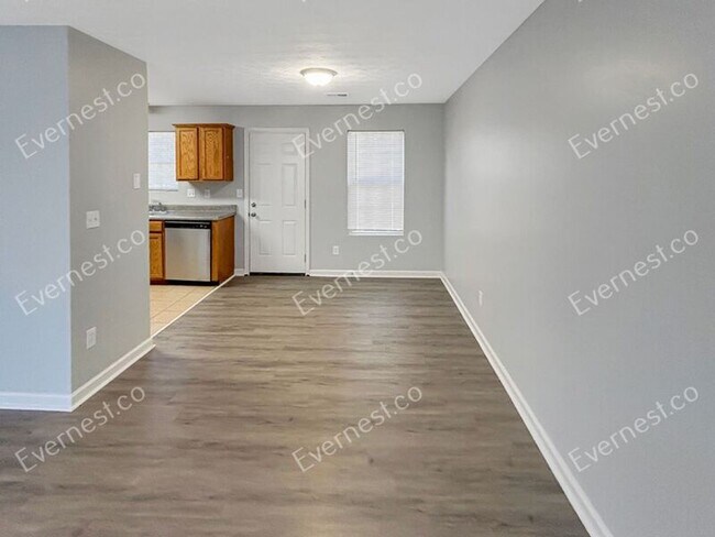 Building Photo - 3251 River Ln SE