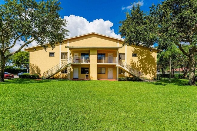 Foto del edificio - 6063 10th Ave N