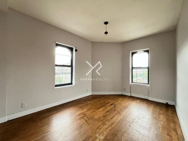Building Photo - 3 bedroom in Brooklyn NY 11233