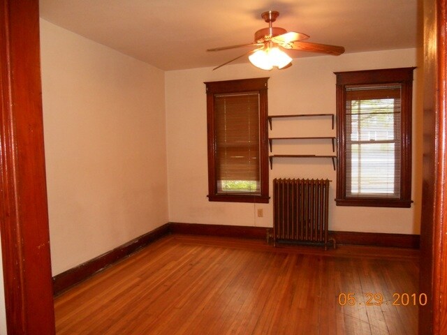 Building Photo - 38 Cortland Pl