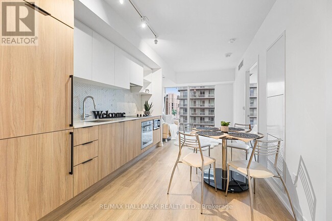 Building Photo - 82-3382 Dalhousie St