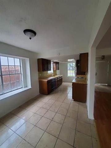 Foto del edificio - 2210 Greenvalley Dr