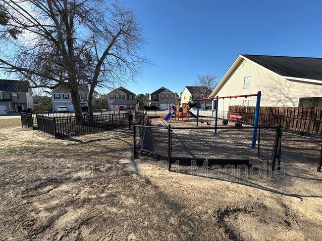 Foto del edificio - 4464 Grove Landing Dr