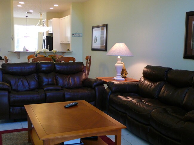 Building Photo - 9222 Wentworth Ln