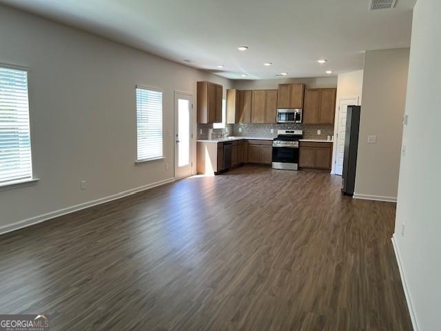 Building Photo - 409 Deven Dr