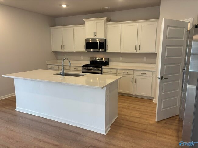 Foto del edificio - 180 Fenwick Pl