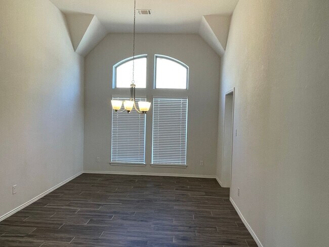 Foto del edificio - 4 Bedroom/3 Bath Kallinson Ranch Subdivision