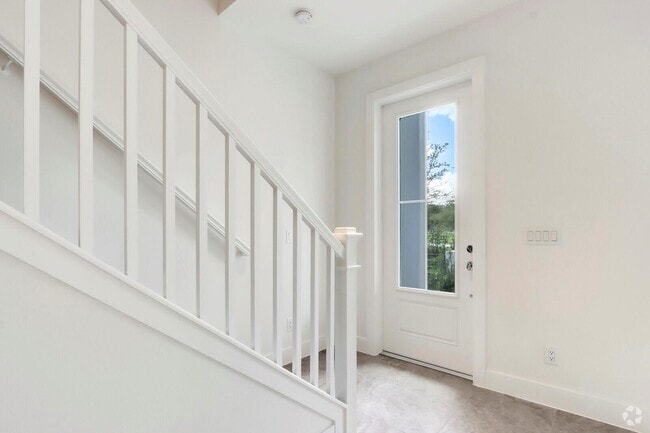 Building Photo - 12556 Gross Pointe Dr