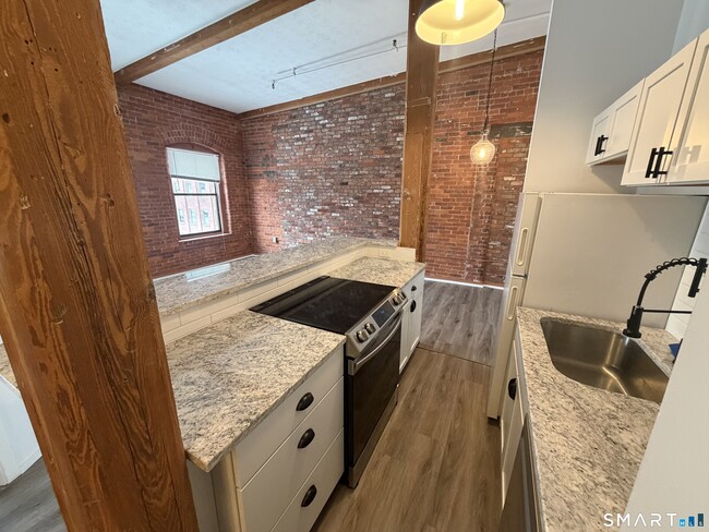 Foto del edificio - 222 Williams St E