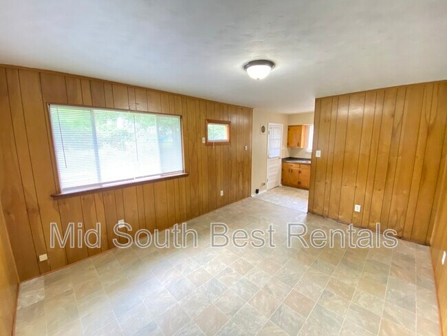 Building Photo - 2443 Debby