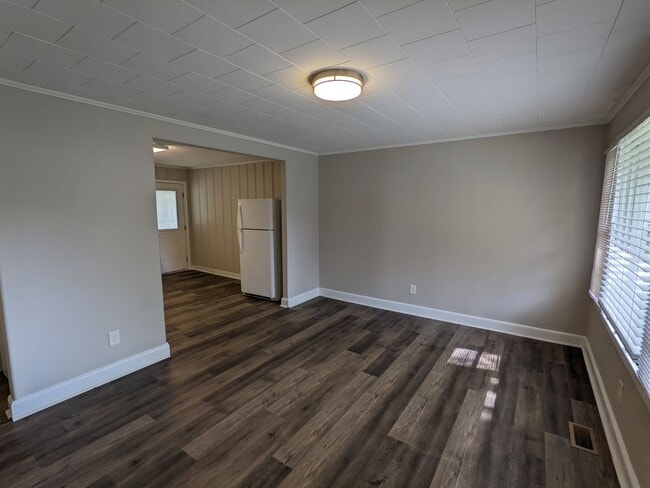 Foto del edificio - 213 E Weatherspoon St