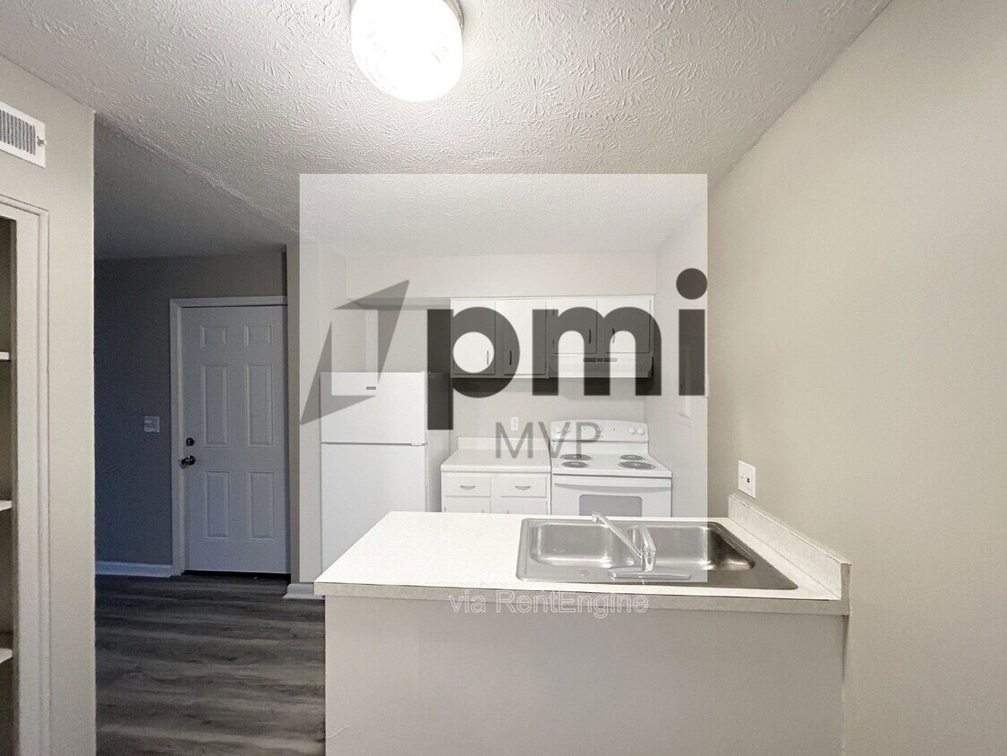 Foto principal - 834 Whitethorne Ave