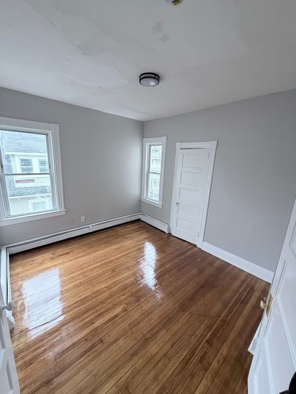 Foto del edificio - 74 Chadwick Ave