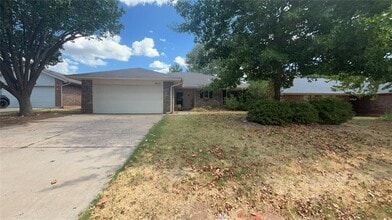 Building Photo - 1612 Green Leaf Cir