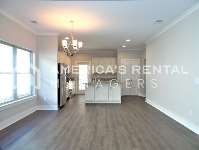 Foto del edificio - Home for Rent in Lake Cyrus.. Available to...