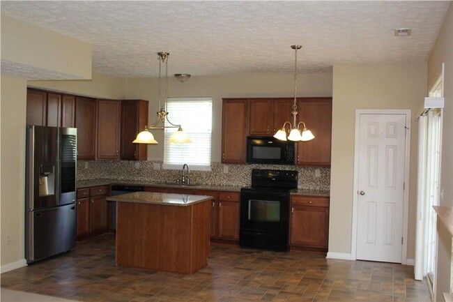 Building Photo - Beautiful 4 BR Home in Brownsburg!