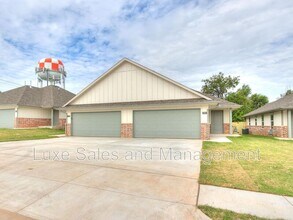 Building Photo - 3801 Franks Wy