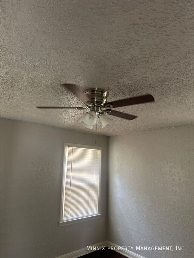 Building Photo - 2614 27th St