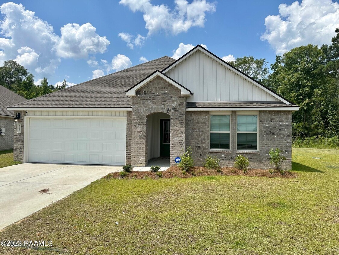 Primary Photo - 35590 Avery Dr