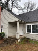 Building Photo - 1003 N El Paso Ave