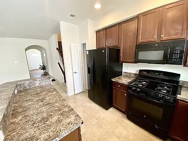 Building Photo - 8939 Ringview Dr