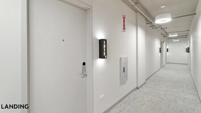 Foto del edificio - 513 S Damen Ave