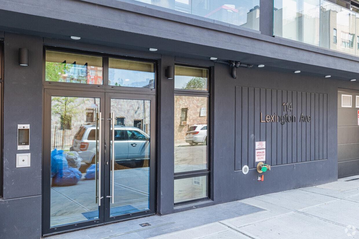 Entrance - Lexington Brooklyn