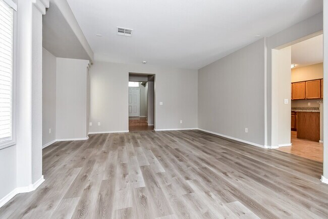 Building Photo - 8819 W Oquendo Rd