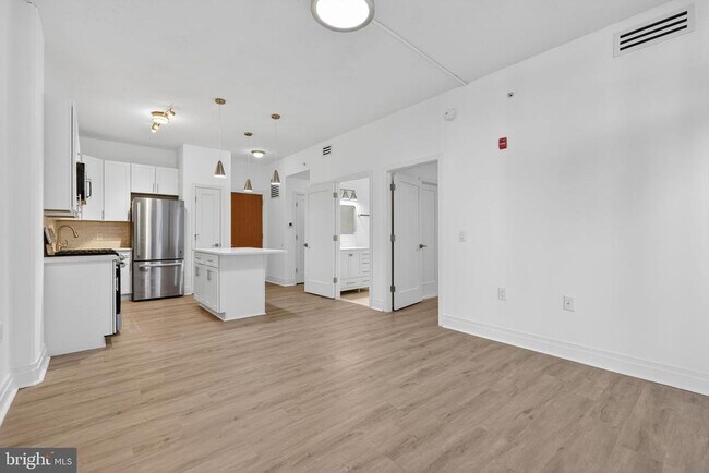 Foto del edificio - 2120 Vermont Ave NW