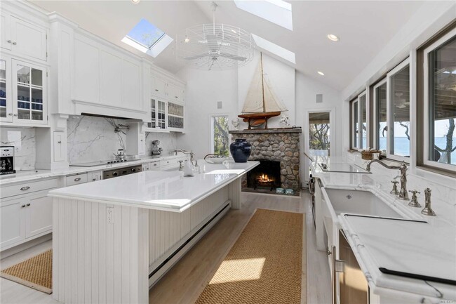 Building Photo - 2 Beach Plum Ln