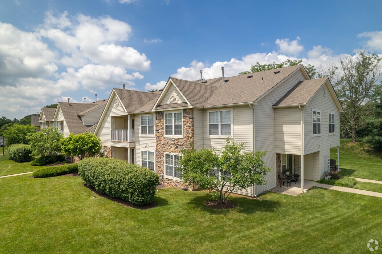 Foto principal - Walnut Crossing Apartments