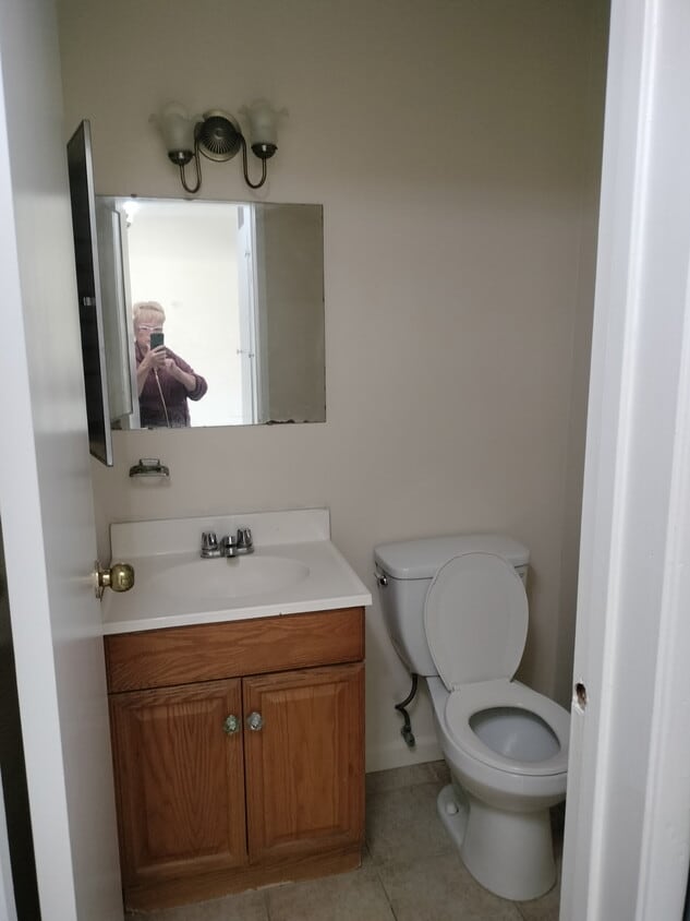 Primary Photo - 4364 W 133rd St