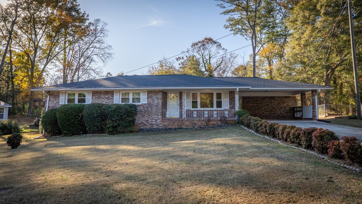 Foto principal - 4698 Garrett Dr SW