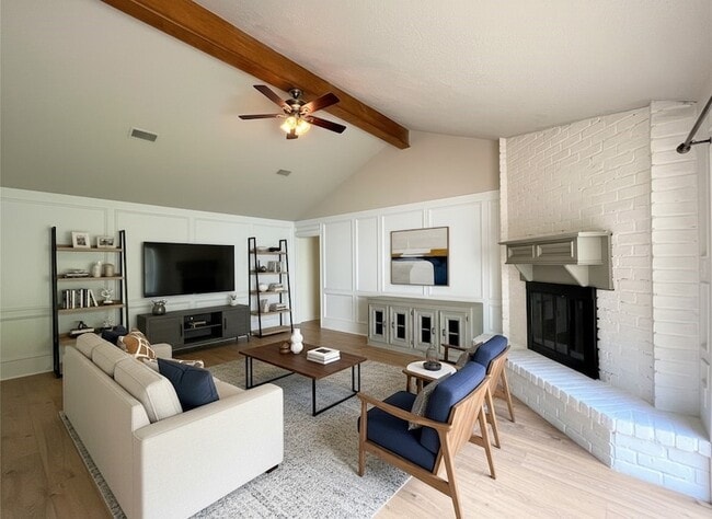 Foto del edificio - 22907 Provincial Blvd