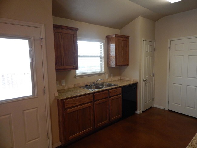 Building Photo - 1523 Aztec Trce