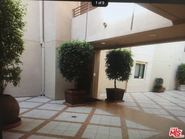 Foto del edificio - 871 Crenshaw Blvd