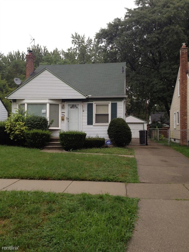 Primary Photo - 7468 Bramell