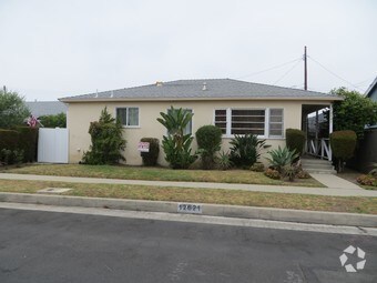 Foto principal - 12621 Bonaparte Ave